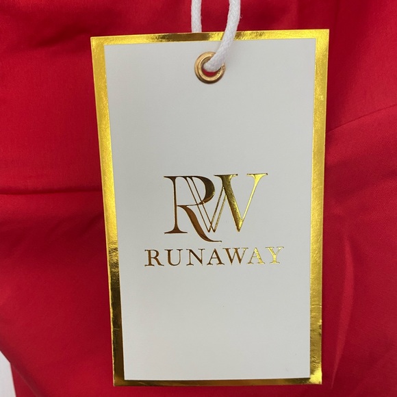 Runaway the Label - Kelsi midi dress in Red colour. Size M, US 6. - Picture 8 of 8